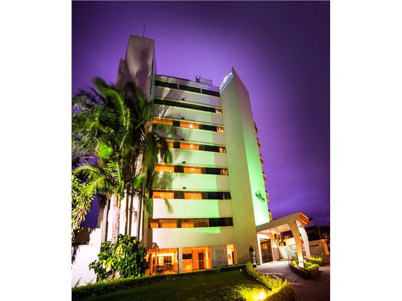 Hotel Ema Palace Сан-Жозе-дус-Кампус Экстерьер фото
