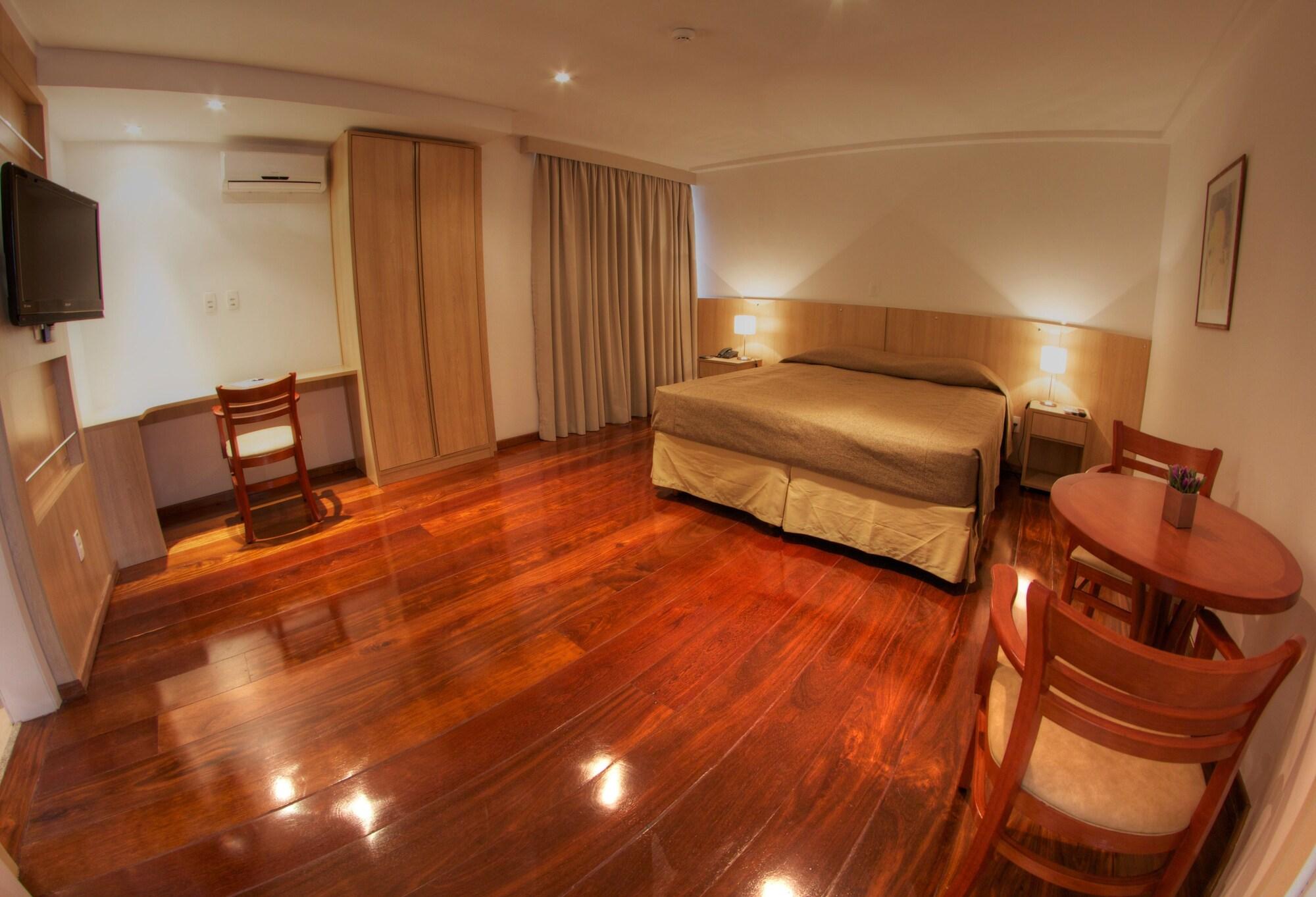 Hotel Ema Palace Сан-Жозе-дус-Кампус Экстерьер фото
