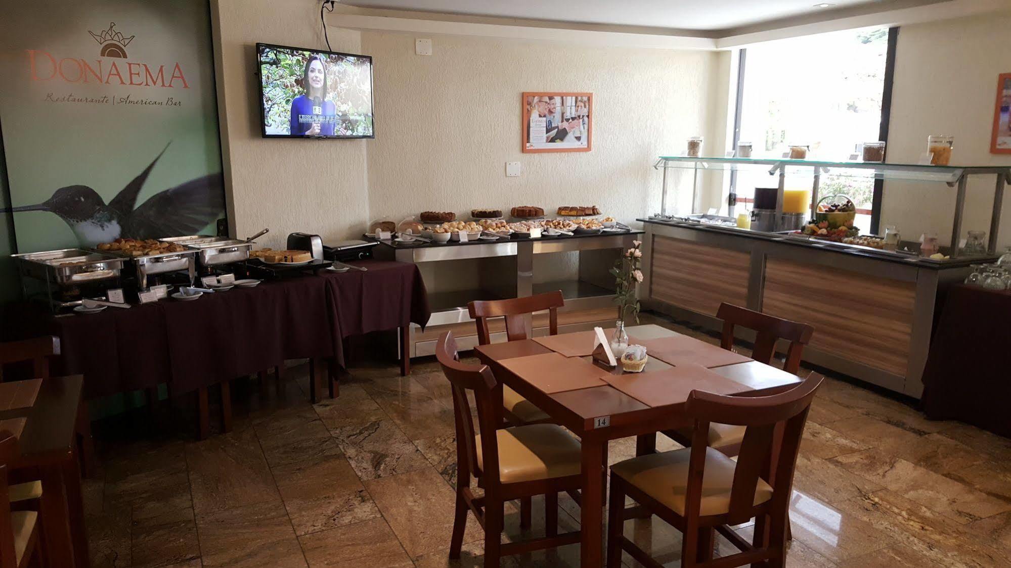 Hotel Ema Palace Сан-Жозе-дус-Кампус Экстерьер фото